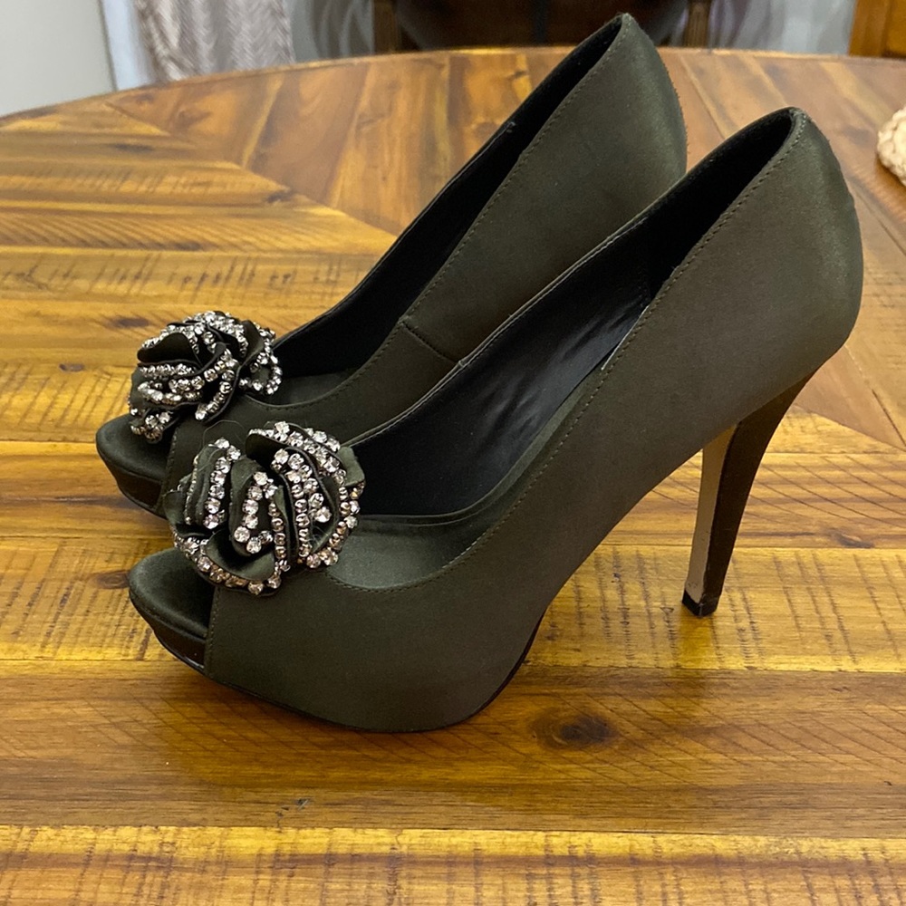 Steve Madden Luxe Satin Heels 7.5